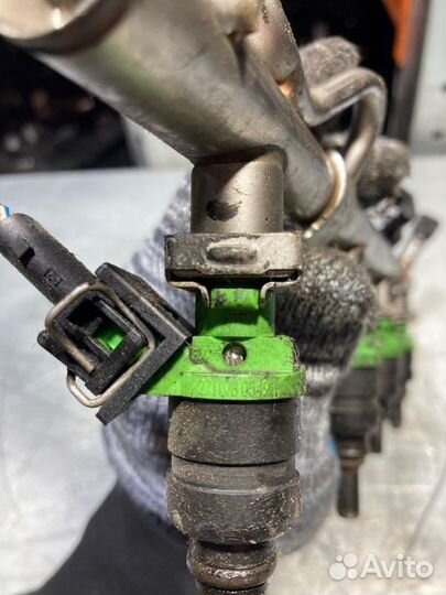 Топливная рампа Mercedes E-Class W211 M271 1.8I