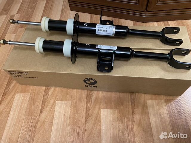 Стойка амортизатора передняя на BMW G30/G31