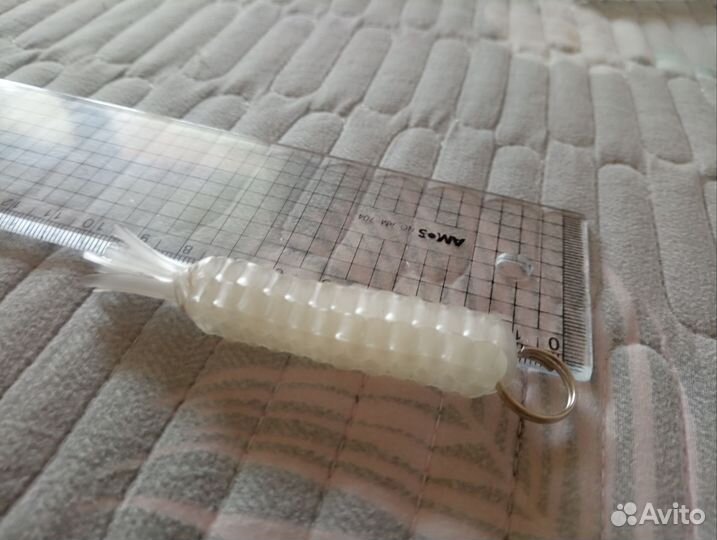 Маленький брелок пвх с кольцом на ключи