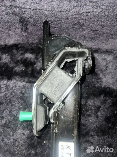 Опора АКПП Паджеро 3 4