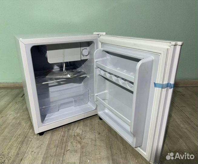 Холодильник новый мини