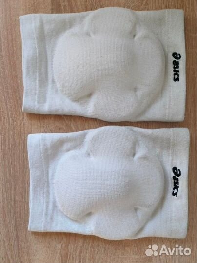 Наколенники для волейбола asics