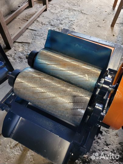 Плющилка для зерна