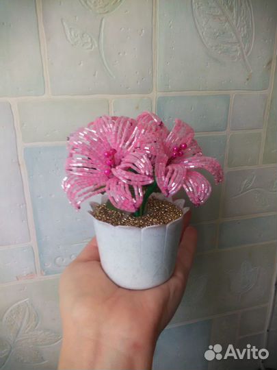 Красивые цветы из бисера