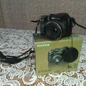 Fujifilm S4000