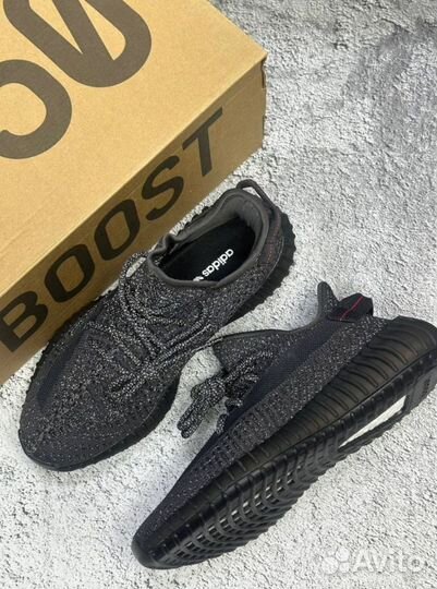 Кроссовки Adidas Yeezy Boost