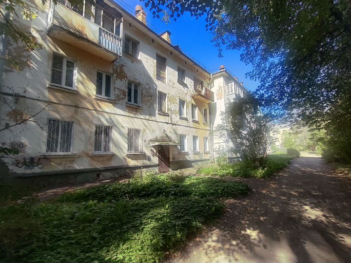 2-к. квартира, 37 м², 1/3 эт.