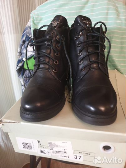 Ботинки зимние женские 37 размер новые