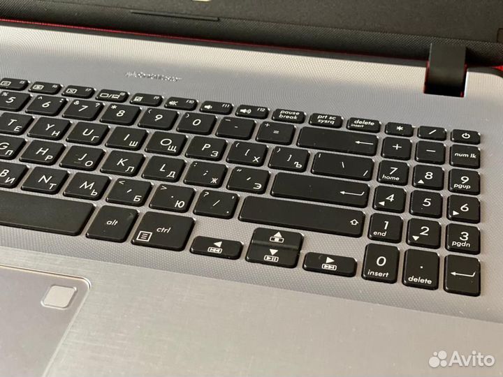 Asus i3-7gen\12gbоп\nvidia mx110-2gb\ssd128+500GB