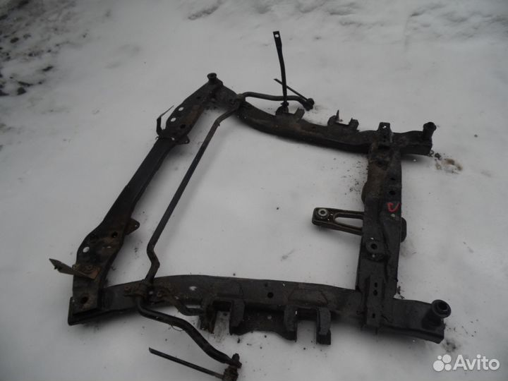 Подрамник Renault Duster 2010 – 2015