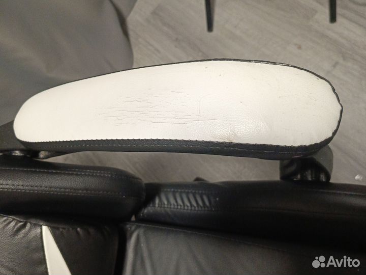 Компьютерное кресло игровое