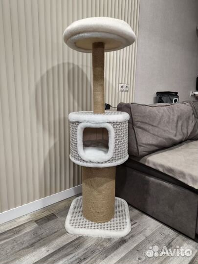 Когтеточка с домиком и лежанкой