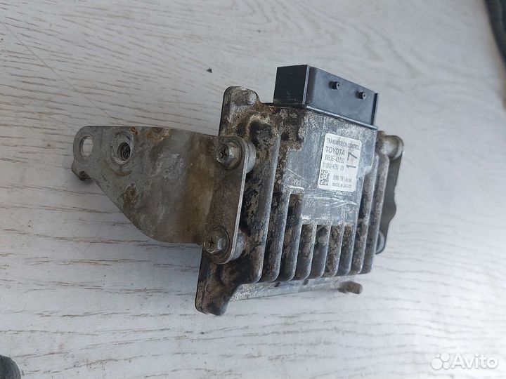 Toyota Rav4 XA50 Блок управления вариатором