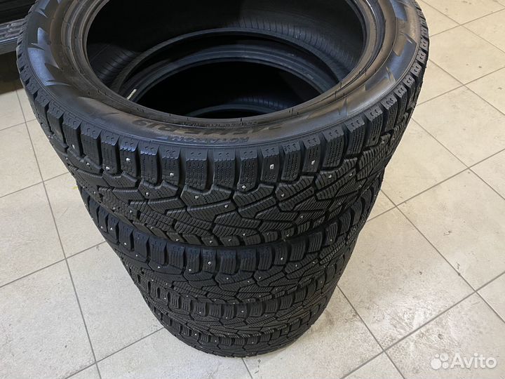 Pirelli Ice Zero 245/45 R19