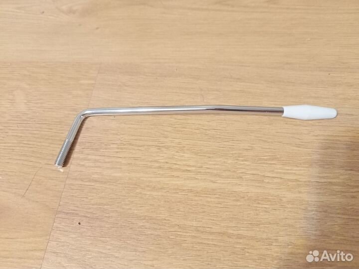 Рычаг тремоло