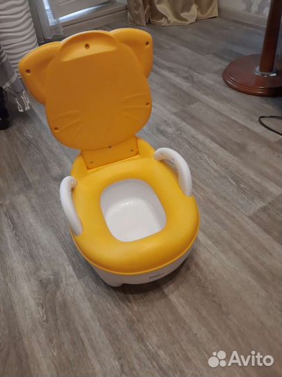 Детский горшок в виде унитаза