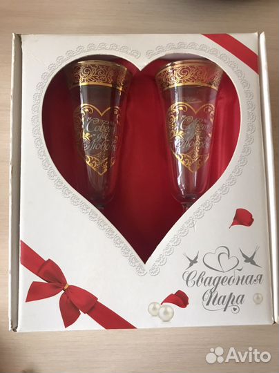 Свадебные бокалы и рушник. Новые