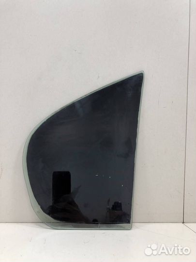 Стекло двери задней левой форточка Nissan Primera