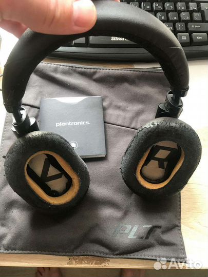 Bluetooth наушники Plantronics BackBeat Pro 2