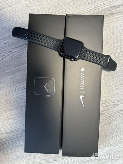 Apple watch 6 nike 44