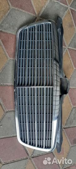 Решетка радиатора mercedes w210