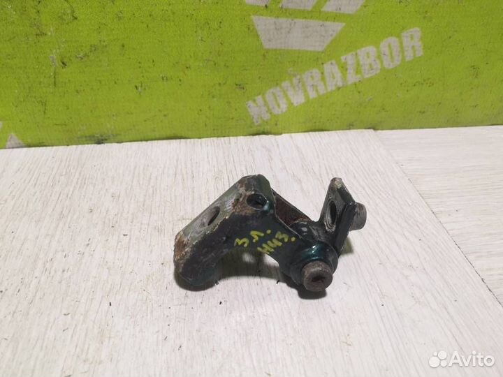 Петля двери Пежо 206