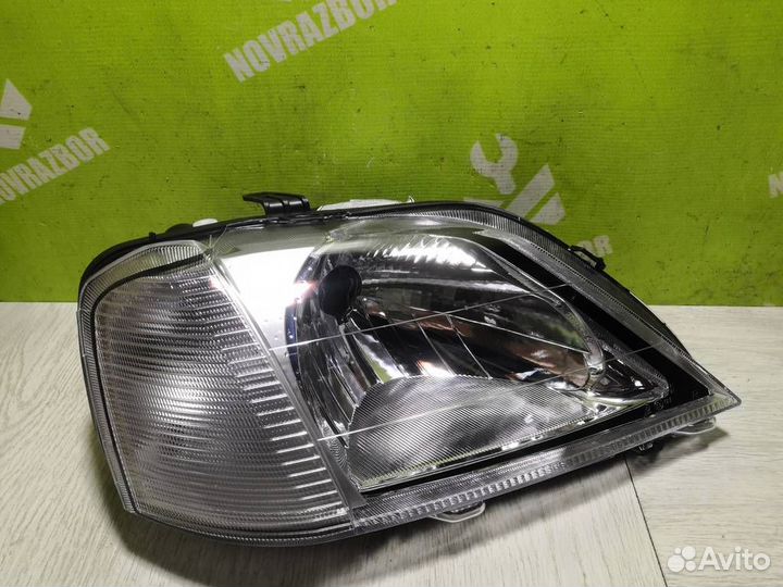 Фара правая Рено Логан