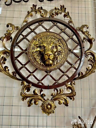 Барельеф льва