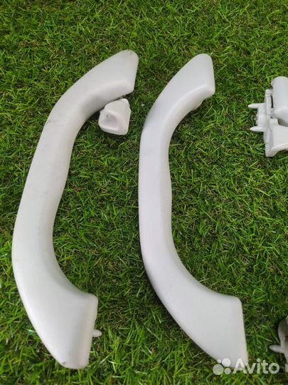 Ручки потолочные Volkswagen Passat седан AMX 2003