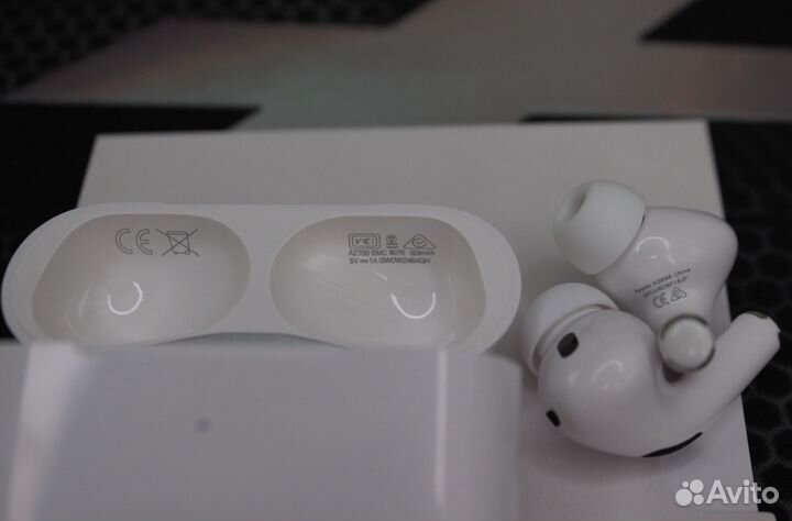 AirPods Pro 2 + Чехол в подарок