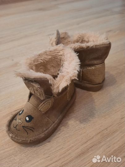 Уги ботиночки замшевые 23размер