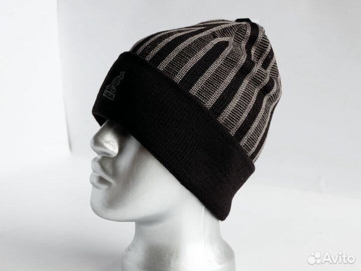 Двухсторонняя шапка 