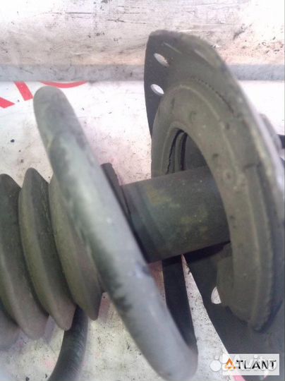 Стойка подвески передний правый honda freed