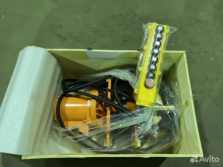 Таль электрическая цепная 2 т 6 м 380В