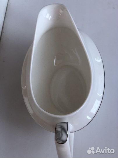 Новый молочник (сливочник), соусник