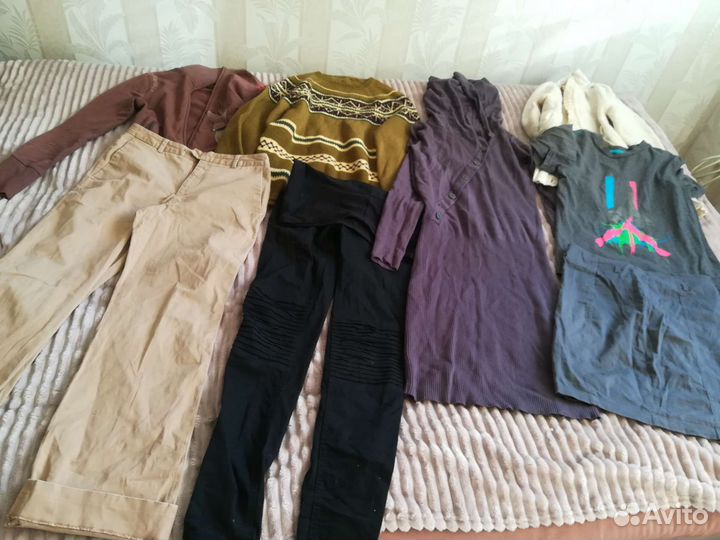 Женские вещи 42 44 платье джинсы свитера