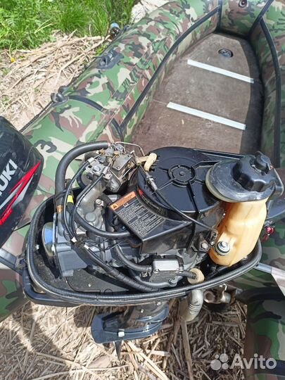 Продам лодку Roger