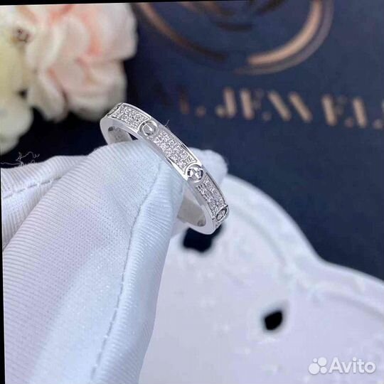 Кольцо Cartier Love, маленькая модель 0,22ct