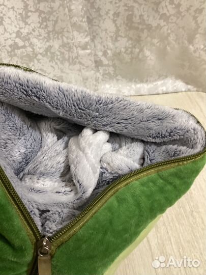 Плед-рюкзак авокадо и брилок авокадо