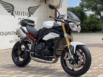 Triumph Speed Triple R 1050.Без пробега по РФ