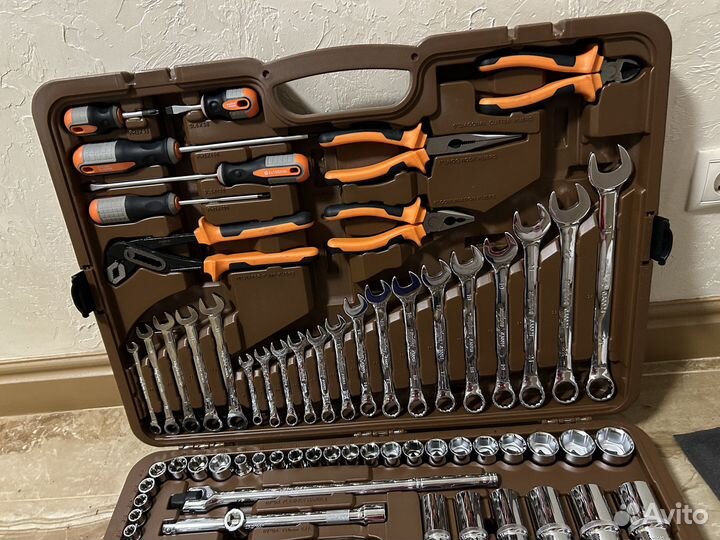 Набор ручного инструмента Ombra OMT141S 141 пред