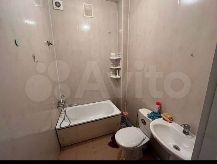 2-к. квартира, 69 м², 2/5 эт.