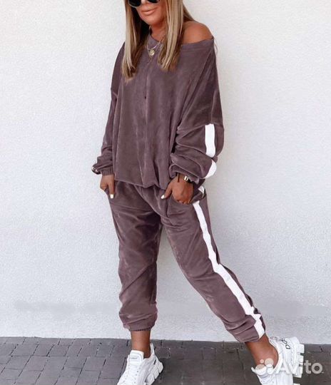 Спортивный костюм