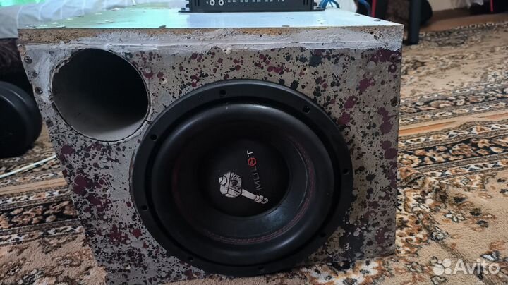Сабвуфер в машину