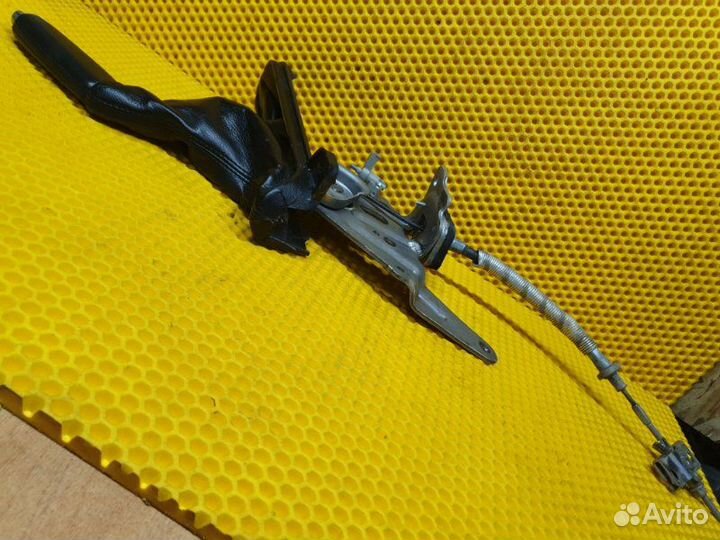 Рычаг стояночного тормоза Ford Mustang VI N48H