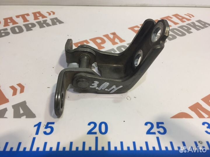 Хонда Петля двери задней правой (нижняя) Прав