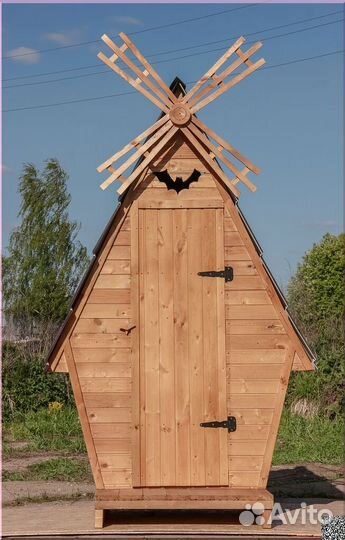 Уличный туалет деревянный DRE451