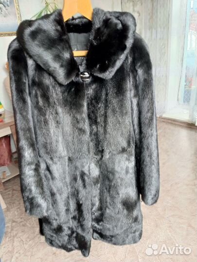 Продам норковую шубу