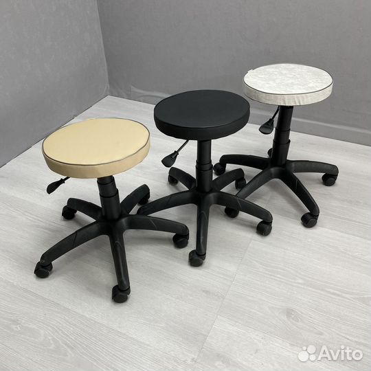 Стул мастера с регулировкой высоты