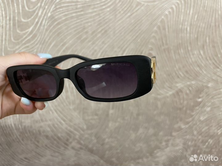 Солнцезащитные очки